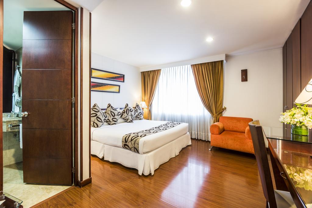 Hotel Platinum Suite Bogotá Oda fotoğraf